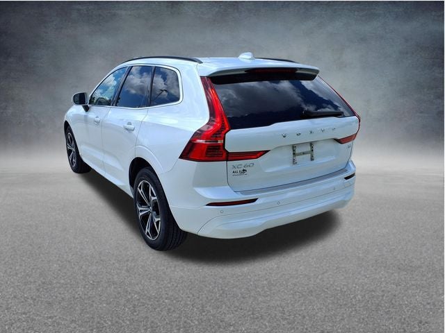 2022 Volvo XC60 B5 Momentum