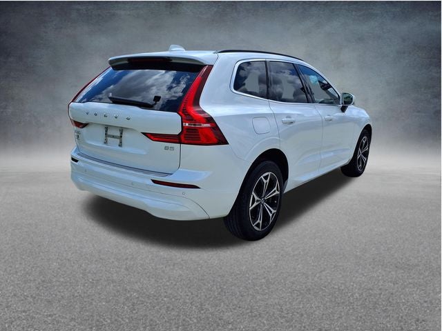2022 Volvo XC60 B5 Momentum