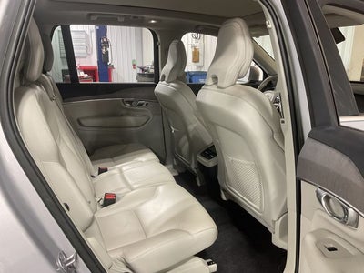 2023 Volvo XC90 B5 Plus