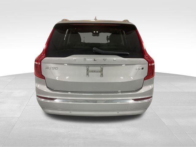 2023 Volvo XC90 B5 Plus