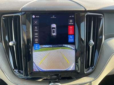 2023 Volvo XC60 B5 Ultimate Bright Theme