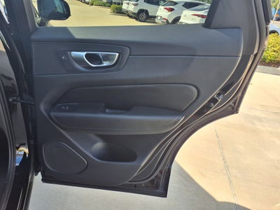 2024 Volvo XC60 B5 Plus Dark Theme