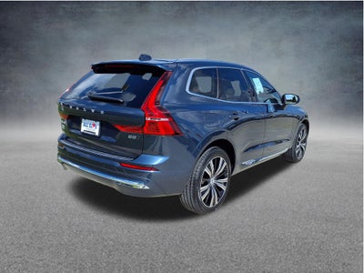 2023 Volvo XC60 B5 Plus Bright Theme