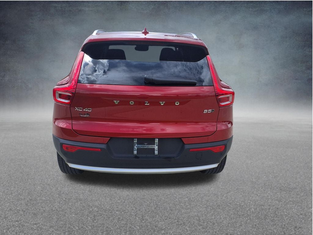 2023 Volvo XC40 Ultimate
