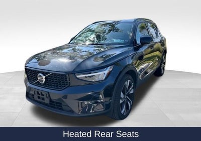 2024 Volvo XC40 B5 Plus Dark Theme