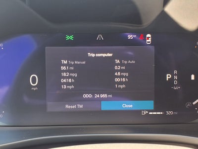2023 Volvo XC40 B5 Plus Bright Theme