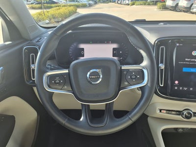 2023 Volvo XC40 B5 Plus Bright Theme