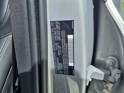 2025 Volvo XC90 B5 Core