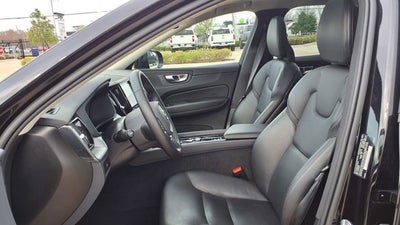 2025 Volvo XC60 B5 Core