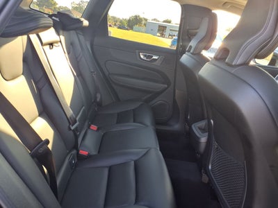 2025 Volvo XC60 B5 Core