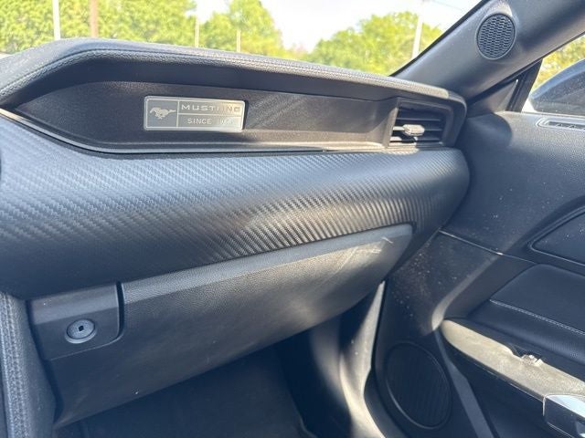 2017 Ford Mustang V6