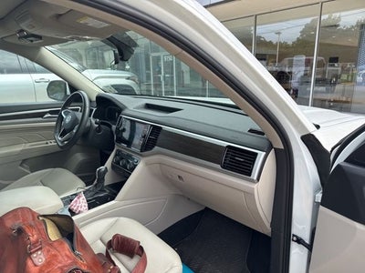 2022 Volkswagen Atlas 3.6L V6 SE w/Technology