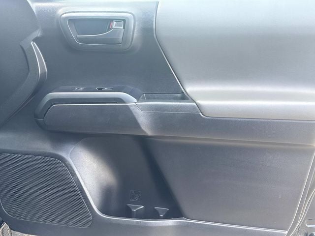 2022 Toyota Tacoma SR V6