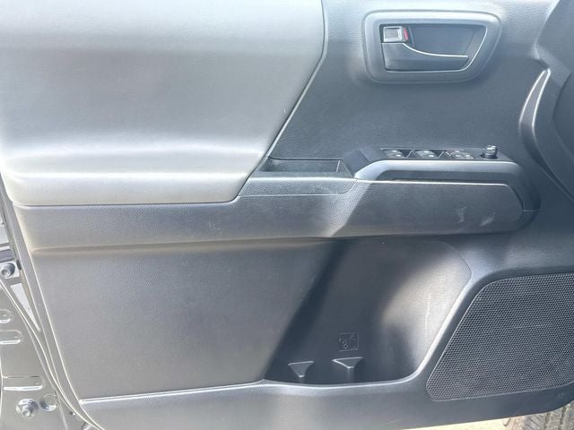 2022 Toyota Tacoma SR V6