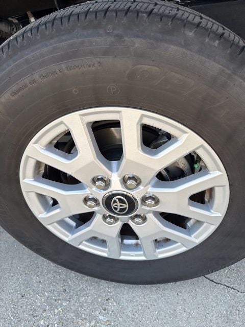 2025 Toyota Tacoma SR5