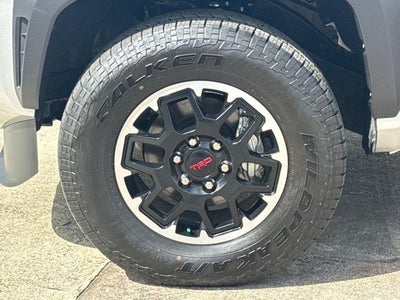 2025 Toyota Tacoma Hybrid TRD Off Road