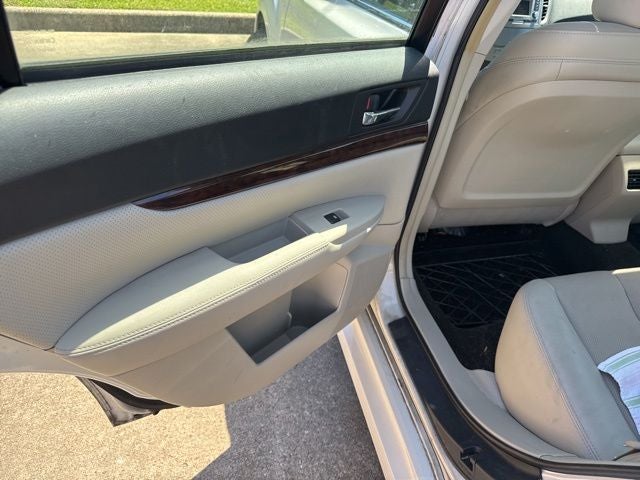 2014 Subaru Legacy 2.5i Limited