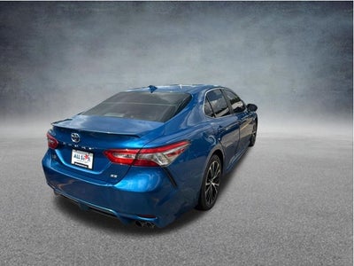 2018 Toyota Camry SE