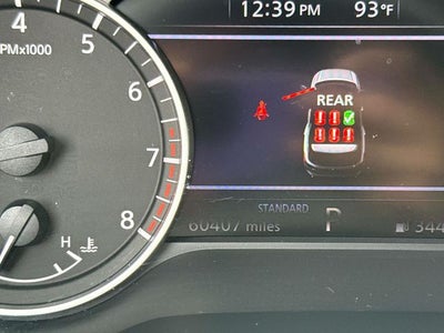 2025 Nissan Pathfinder SV