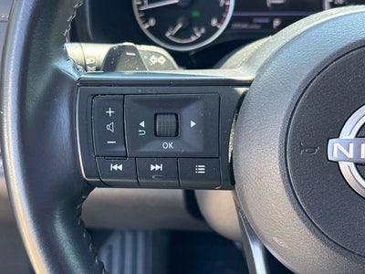 2025 Nissan Pathfinder SV
