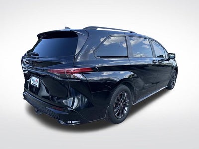 2025 Toyota Sienna XSE 7 Passenger