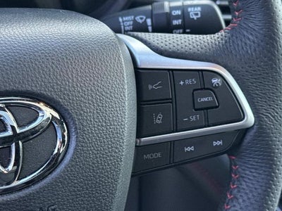 2025 Toyota Sienna XSE 7 Passenger