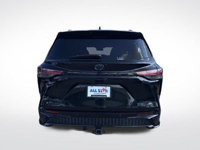 2025 Toyota Sienna XSE 7 Passenger