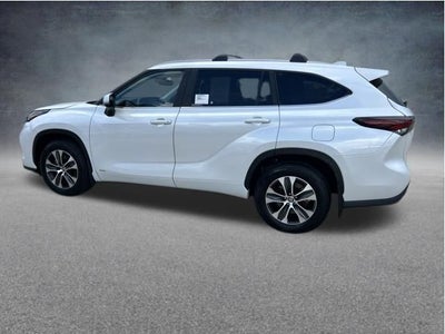 2026 Toyota Highlander Hybrid XLE
