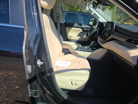 2024 Toyota Highlander Hybrid XLE