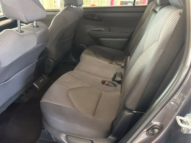 2025 Toyota Highlander LE