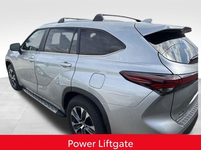 2025 Toyota Highlander XLE