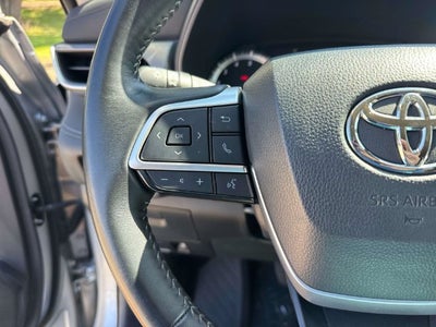 2025 Toyota Highlander LE