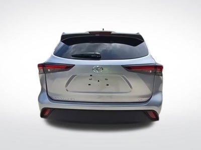 2025 Toyota Highlander LE