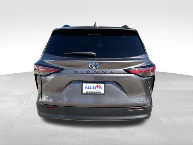 2021 Toyota Sienna XLE