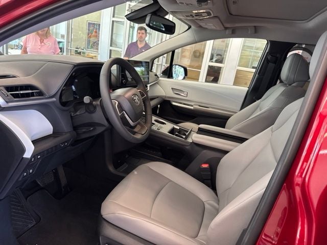 2026 Toyota Sienna XLE 7 Passenger