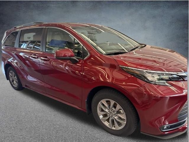 2026 Toyota Sienna XLE 7 Passenger