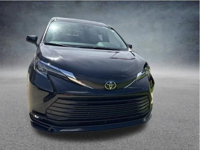 2026 Toyota Sienna XLE 7 Passenger