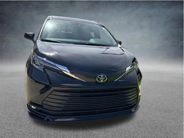2026 Toyota Sienna XLE 7 Passenger
