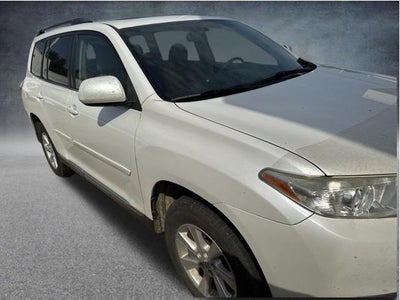 2013 Toyota Highlander SE