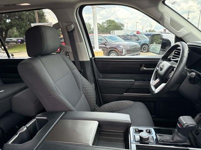 2024 Toyota Sequoia SR5