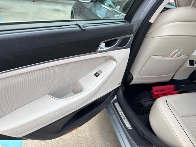 2016 Hyundai GENESIS 3.8