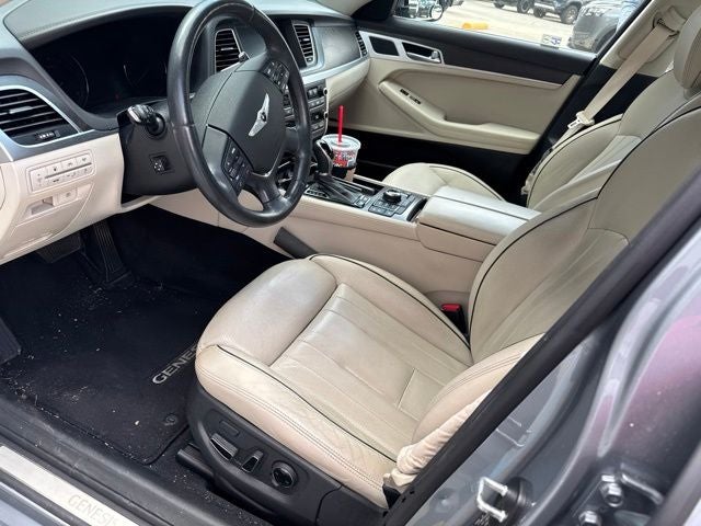 2016 Hyundai GENESIS 3.8
