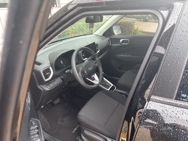 2025 Hyundai VENUE SE