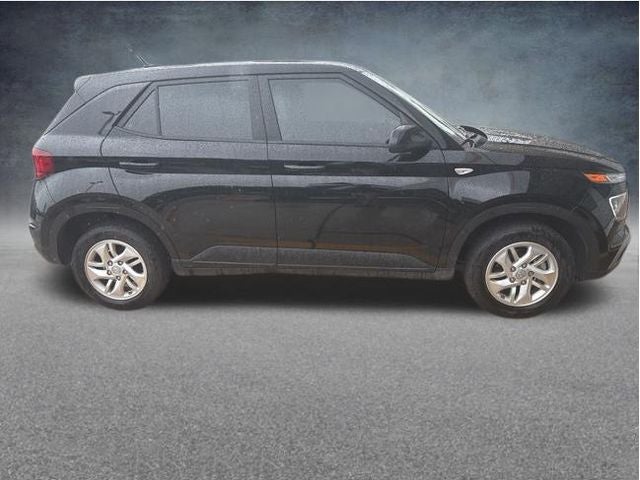2025 Hyundai VENUE SE