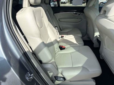 2019 Volvo XC90 T6 Momentum