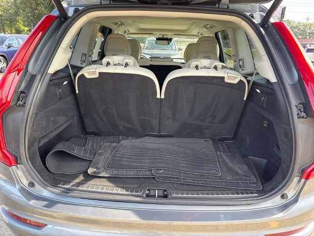2019 Volvo XC90 T6 Momentum