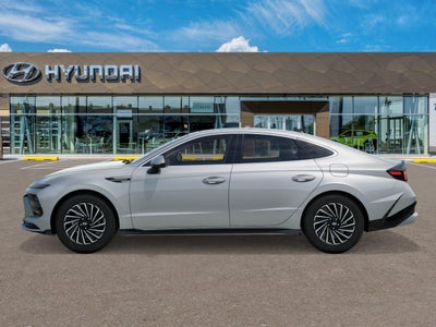 2026 Hyundai SONATA HYBRID SEL